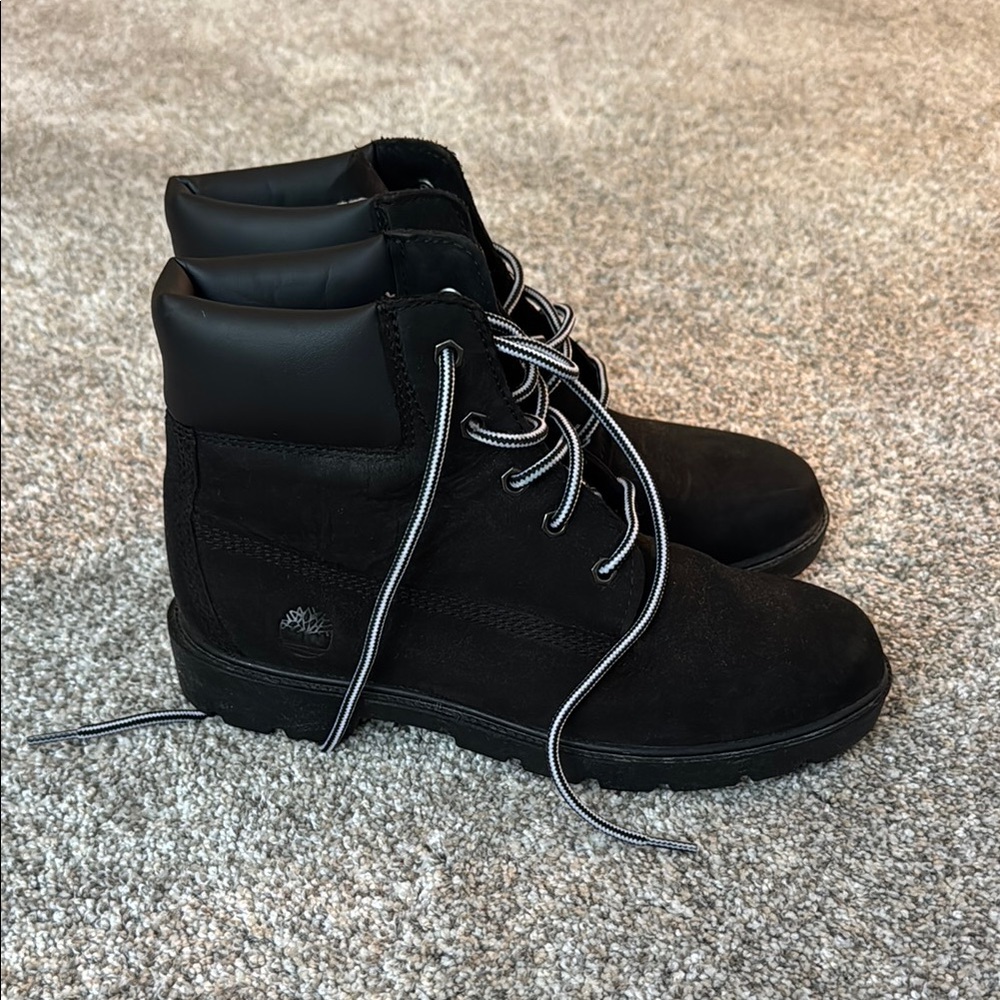 Timberland women’s Black water proof Boots